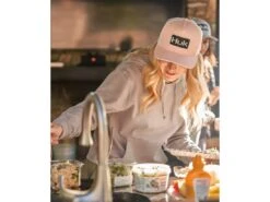 HUK Women's HUK Logo Hoodie -Cheap Fishing Shop lifestyle overcastgrey womenhuklogohoodie 51 10 huk 10014